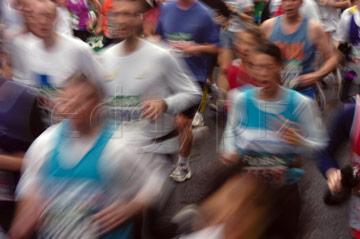 Comp image : mar022129 : Blur of approaching runners in the London Marathon