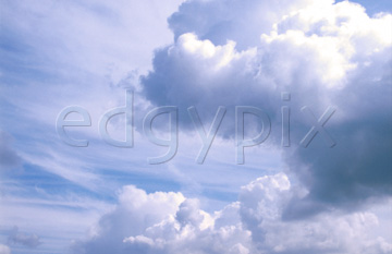 Comp image : sky0207 : Big white cumulus and stratocumulus clouds in a sunny blue sky
